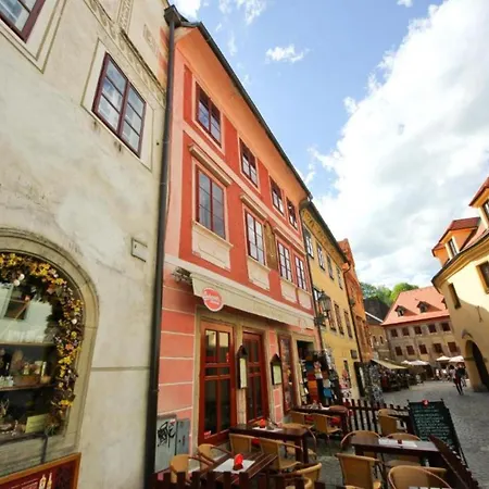 Hotel Mini Abraka 4*