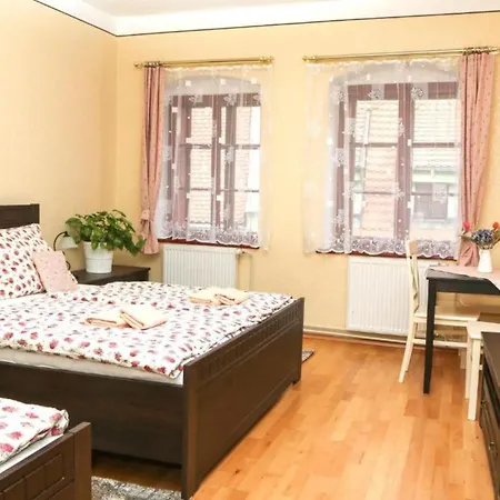 Mini Abraka 4*